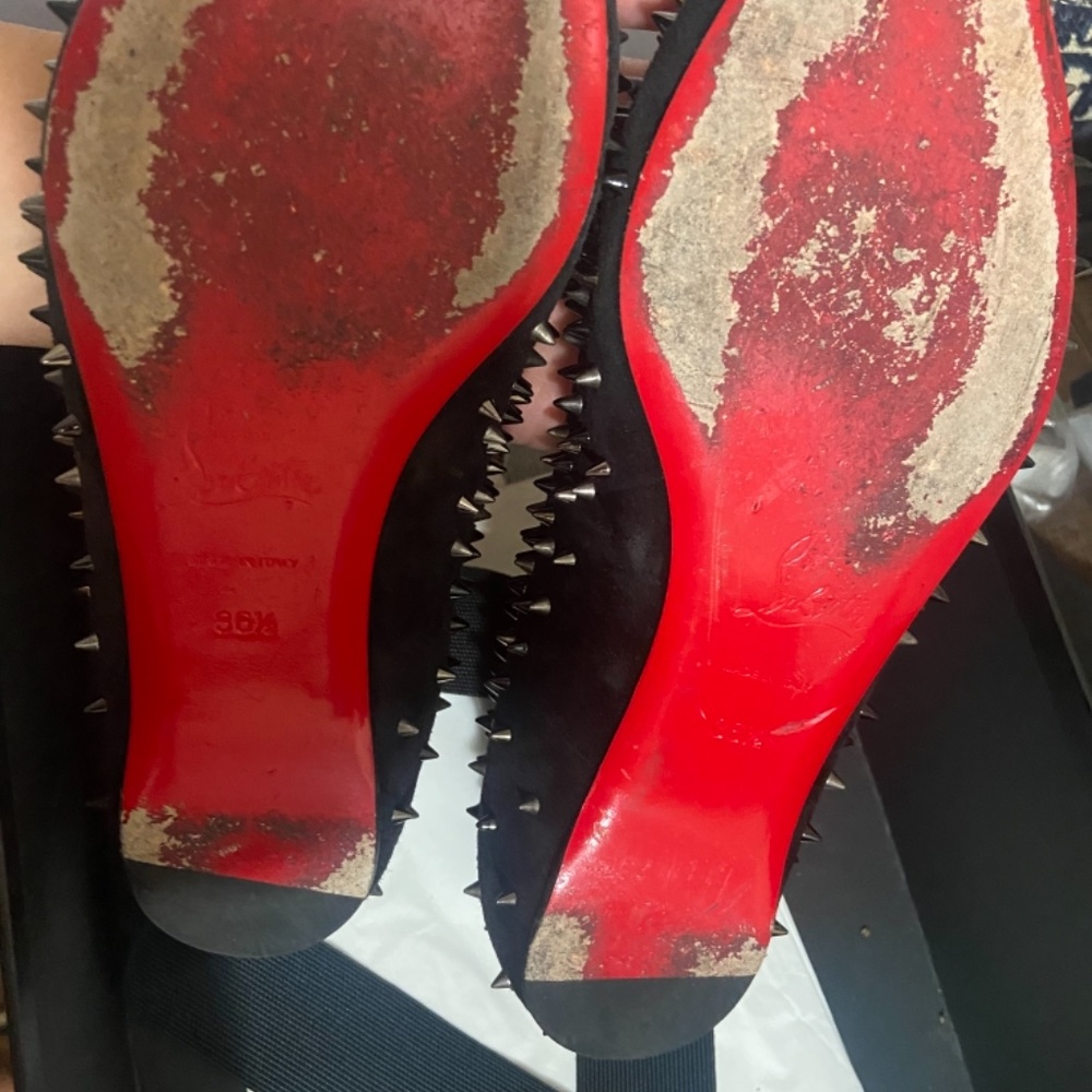 Shoes - Picture 2 of 2